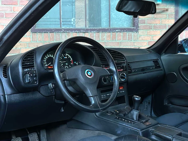 Bmw 325i e36 cabrio 3-serie 192pk 1993, p-579-pb -youngtimer- - afbeelding 13 van  37