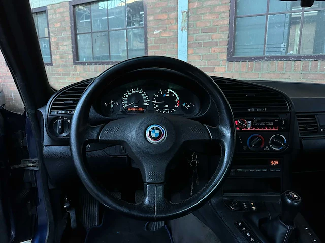 Bmw 325i e36 cabrio 3-serie 192pk 1993, p-579-pb -youngtimer- - afbeelding 14 van  37
