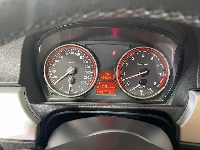 Bmw 325i executive coupe, 66-zj-ts - afbeelding 12 van  28