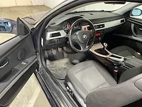 Bmw 325i executive coupe, 66-zj-ts - afbeelding 17 van  28