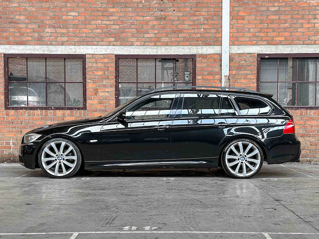 Bmw 325i touring high executive 218pk 2006 3-serie, 6-sfx-12 youngtimer - afbeelding 17 van  43