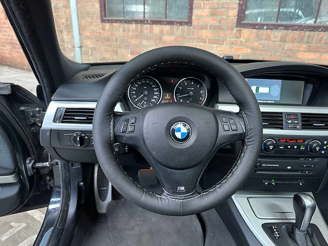 Bmw 325i touring high executive 218pk 2006 3-serie, 6-sfx-12 youngtimer - afbeelding 20 van  43