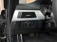 Bmw 325i touring high executive 218pk 2006 3-serie, 6-sfx-12 youngtimer - afbeelding 22 van  43