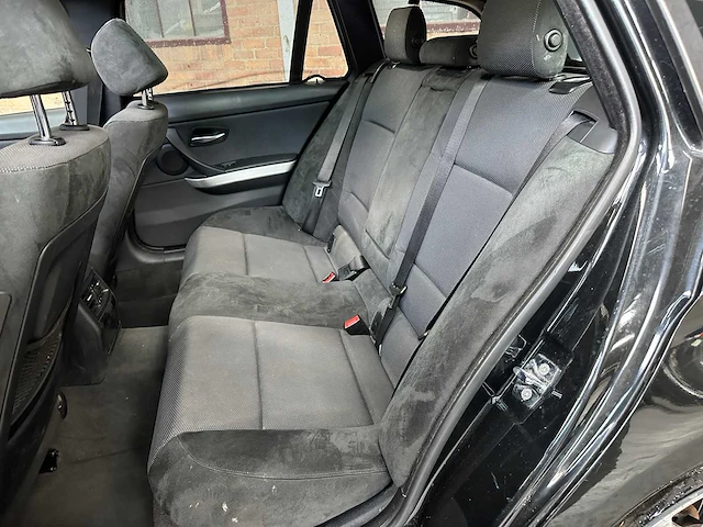 Bmw 325i touring high executive 218pk 2006 3-serie, 6-sfx-12 youngtimer - afbeelding 38 van  43