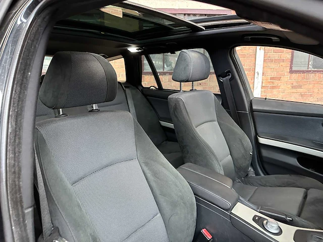Bmw 325i touring high executive 218pk 2006 3-serie, 6-sfx-12 youngtimer - afbeelding 41 van  43