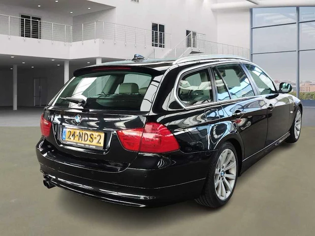 Bmw 325i touring high executive automaat; 24-nds-2 - afbeelding 7 van  14