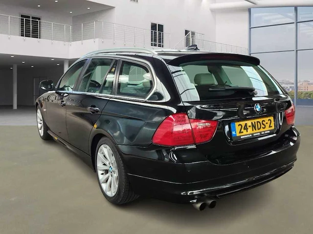 Bmw 325i touring high executive automaat; 24-nds-2 - afbeelding 9 van  14