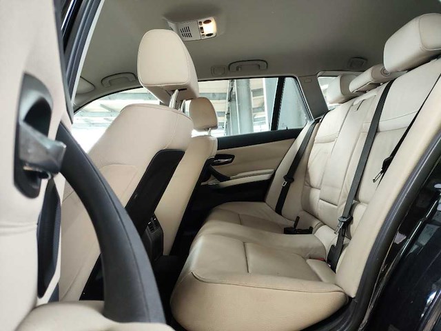 Bmw 325i touring high executive automaat; 24-nds-2 - afbeelding 13 van  14
