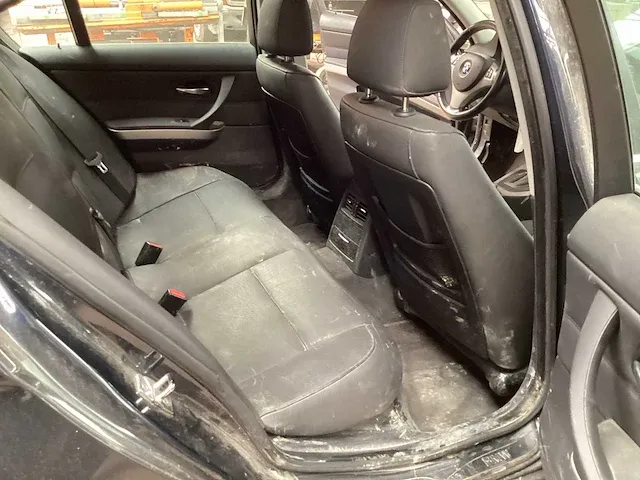 Bmw 330 xi personenauto - afbeelding 6 van  19