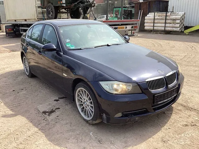 Bmw 330 xi personenauto - afbeelding 12 van  19