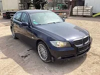 Bmw 330 xi personenauto - afbeelding 12 van  19