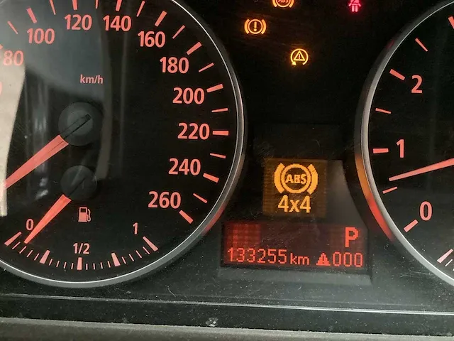 Bmw 330 xi personenauto - afbeelding 19 van  19