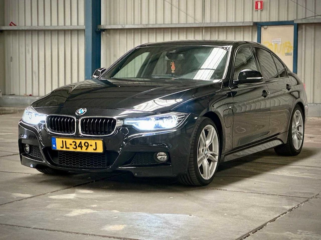 Bmw 330e automaat, jl-349-j - afbeelding 1 van  12
