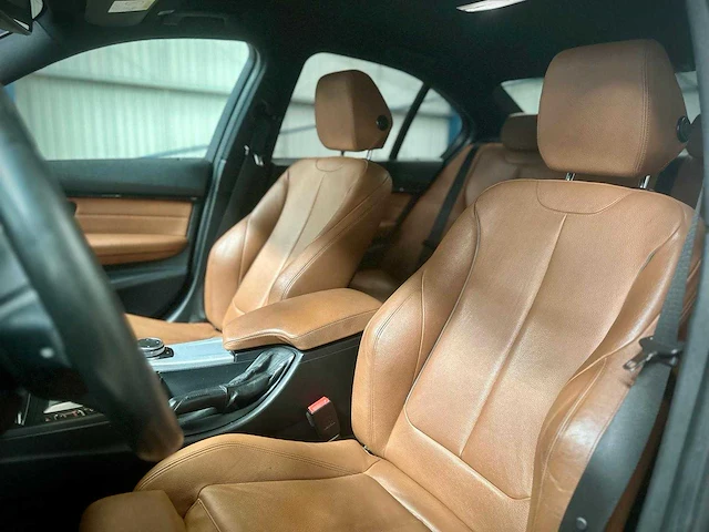 Bmw 330e automaat, jl-349-j - afbeelding 10 van  12