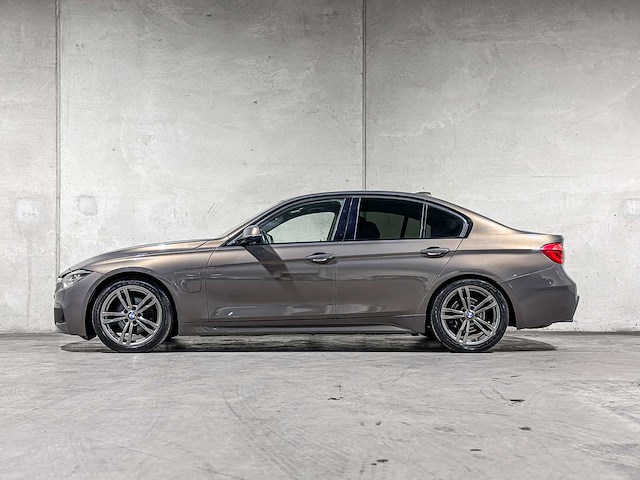 Bmw 330e m-sport f30 184pk 2016 3-serie, jx-127-v - afbeelding 9 van  43