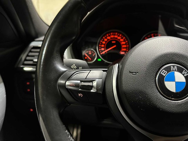 Bmw 330e m-sport f30 184pk 2016 3-serie, jx-127-v - afbeelding 16 van  43