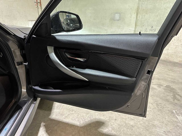 Bmw 330e m-sport f30 184pk 2016 3-serie, jx-127-v - afbeelding 35 van  43