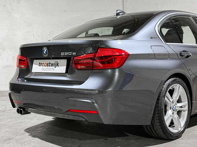 Bmw 330e m-sport high executive 184pk 2016 3-serie, js-229-n - afbeelding 4 van  49