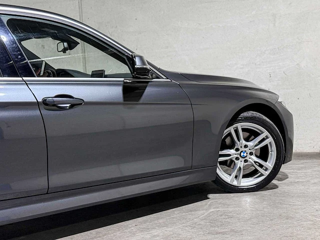 Bmw 330e m-sport high executive 184pk 2016 3-serie, js-229-n - afbeelding 5 van  49