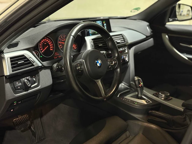 Bmw 330e m-sport high executive 184pk 2016 3-serie, js-229-n - afbeelding 9 van  49
