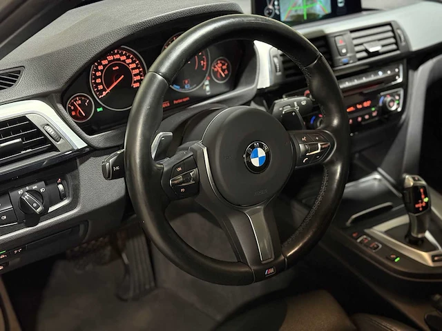 Bmw 330e m-sport high executive 184pk 2016 3-serie, js-229-n - afbeelding 13 van  49