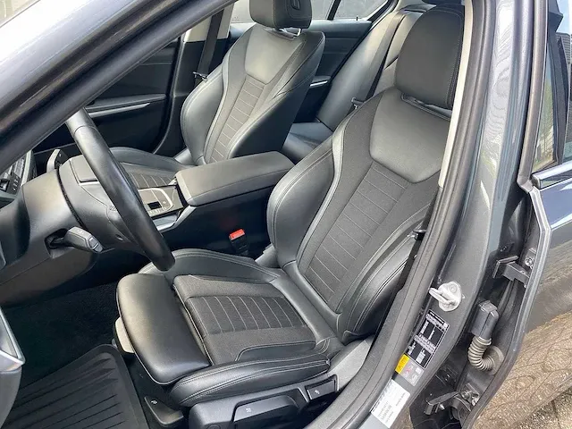 Bmw 330e sport line automaat, 9089 - afbeelding 13 van  15