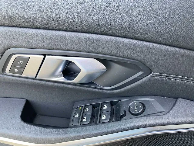 Bmw 330e sport line automaat, 9089 - afbeelding 14 van  15