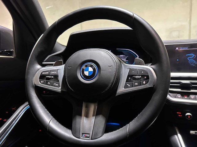 Bmw 330e touring m-sport business edition plus 184pk 2022 3-serie g21, x-990-th - afbeelding 14 van  62