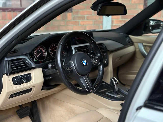 Bmw 335i activehybrid 3 306pk 2012, gbp-24-b - afbeelding 10 van  46