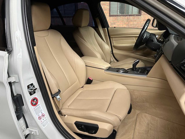 Bmw 335i activehybrid 3 306pk 2012, gbp-24-b - afbeelding 37 van  46
