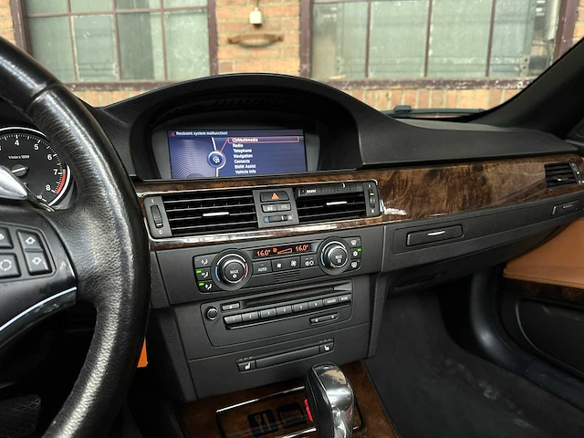 Bmw 335i cabriolet e93 306pk 2009 3-serie youngtimer - afbeelding 17 van  38