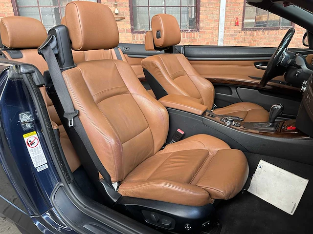 Bmw 335i cabriolet e93 306pk 2009 3-serie youngtimer - afbeelding 28 van  38