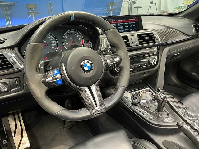 Bmw 4-serie m4 competition cabrio 2018 - afbeelding 32 van  34
