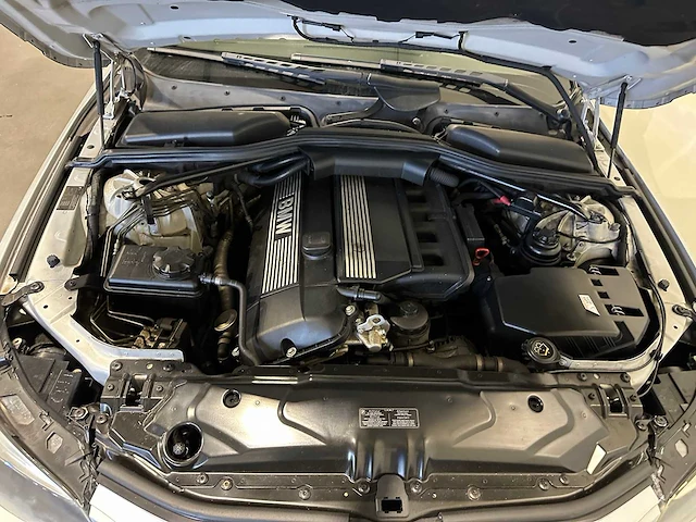 Bmw 5-serie 520i executive automaat 83-nt-pd - afbeelding 15 van  24