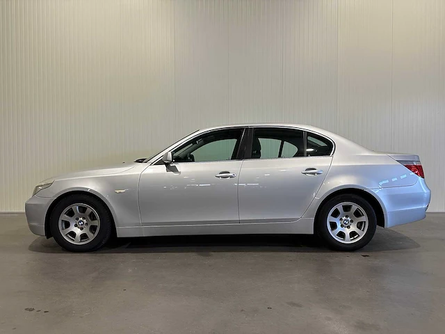 Bmw 5-serie 520i executive automaat 83-nt-pd - afbeelding 12 van  24
