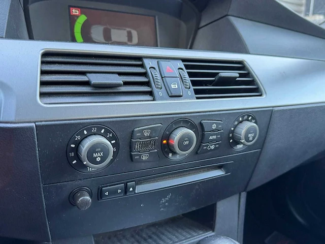 Bmw 5-serie 520i executive car 2004 | 06-nn-js i - afbeelding 9 van  21