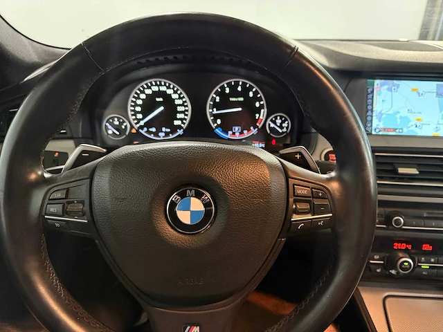 Bmw 5-serie 520i high executive, 46-zsf-1 - afbeelding 3 van  17