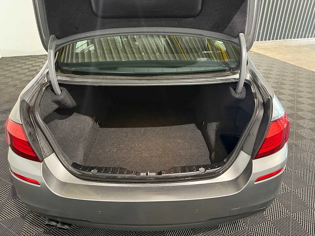Bmw 5-serie 520i high executive, 46-zsf-1 - afbeelding 11 van  17