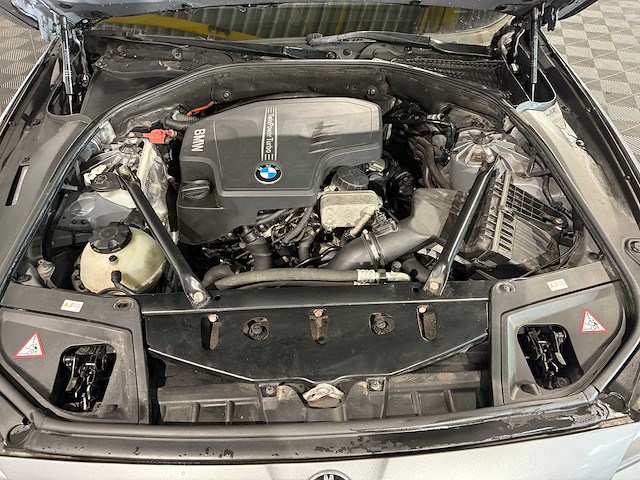 Bmw 5-serie 520i high executive, 46-zsf-1 - afbeelding 7 van  17