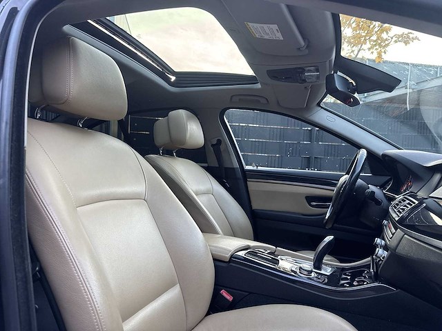 Bmw 5-serie 525d executive 2011 | 02-phr-9 i - afbeelding 27 van  35