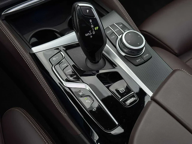 Bmw 5-serie 530e iperformance high executive 2018 | h-998-fl - afbeelding 10 van  36