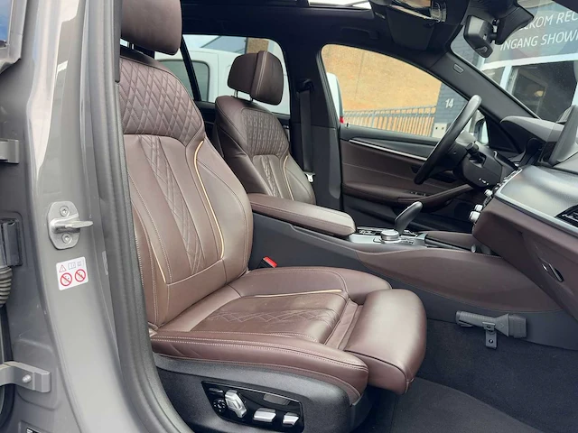 Bmw 5-serie 530e iperformance high executive 2018 | h-998-fl - afbeelding 28 van  36