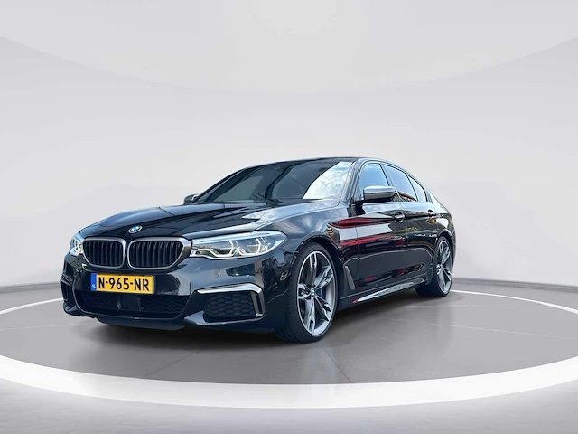 Bmw 5-serie m550i x-drive high executive 540hp car 2018 | n-965-nr i - afbeelding 1 van  39