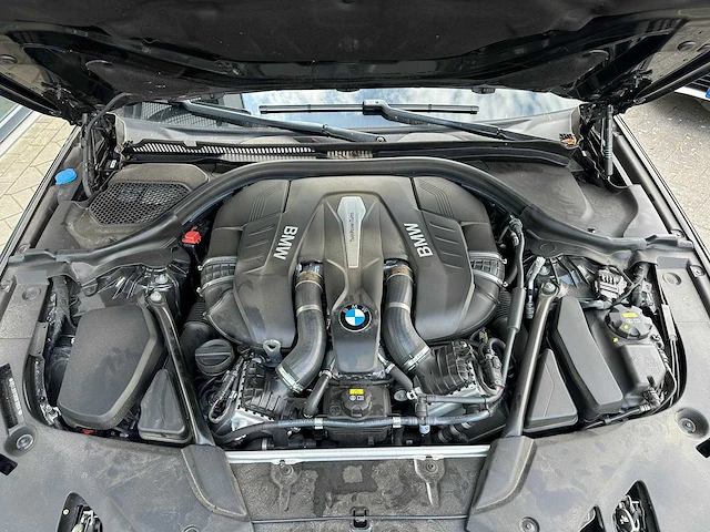 Bmw 5-serie m550i x-drive high executive 540hp car 2018 | n-965-nr i - afbeelding 31 van  39