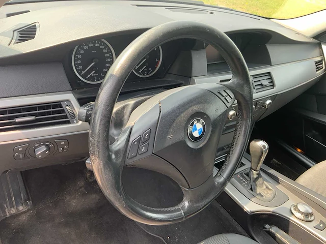 Bmw 5-serie personenauto - afbeelding 8 van  30