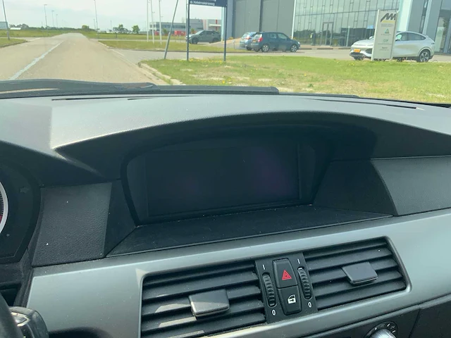 Bmw 5-serie personenauto - afbeelding 14 van  30