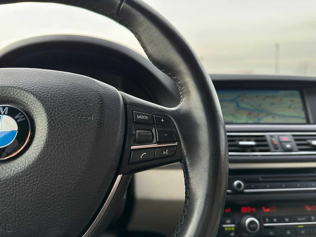 Bmw 5-serie touring 520d high executive car 2013 | 7-kgb-06 - afbeelding 8 van  30