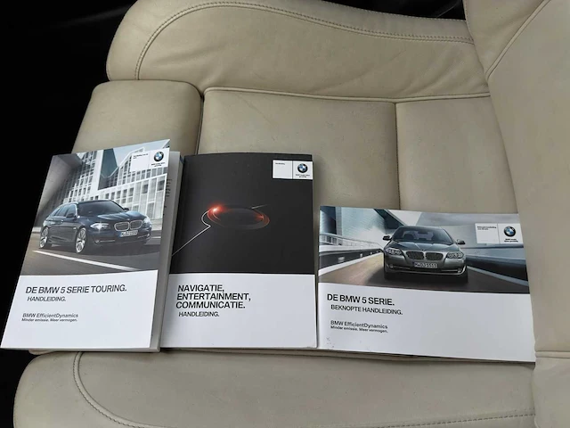 Bmw 5-serie touring 520d high executive car 2013 | 7-kgb-06 - afbeelding 24 van  30