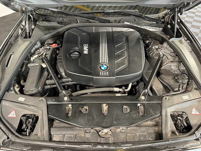 Bmw 5-serie touring 520d high executive, nf-680-v - afbeelding 4 van  13