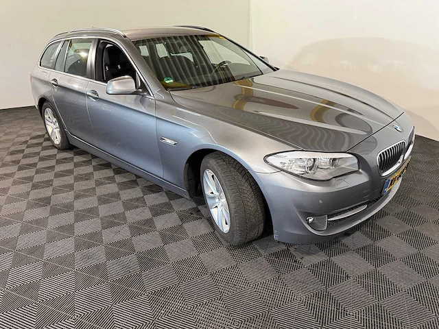 Bmw 5-serie touring 520d high executive, nf-680-v - afbeelding 11 van  13